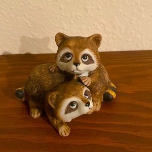 Vintage Homco Home Interior Porcelain Raccoon Figurine 1454 Woodland Creatures